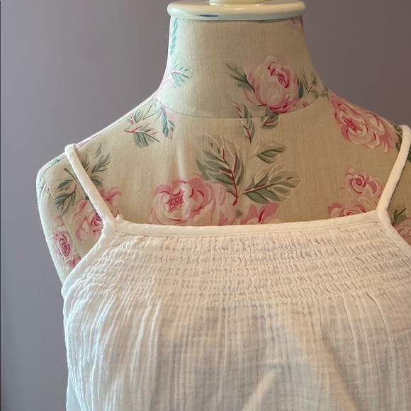 GAP Kids White Tank Top with Spaghetti Straps - Picture 4 of 8
